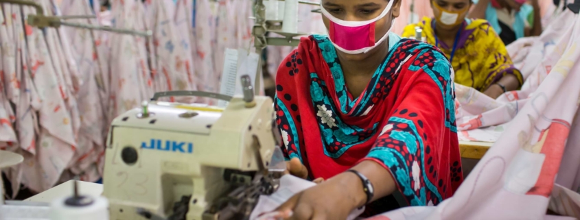 Siegel Grüner Knopf: Arbeiterinnen in einer Textilproduktion in Äthiopien
