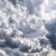 Der Wetterochs sagt ein Ende der stürmischen Zeiten in Franken voraus. Symbol: Pixabay