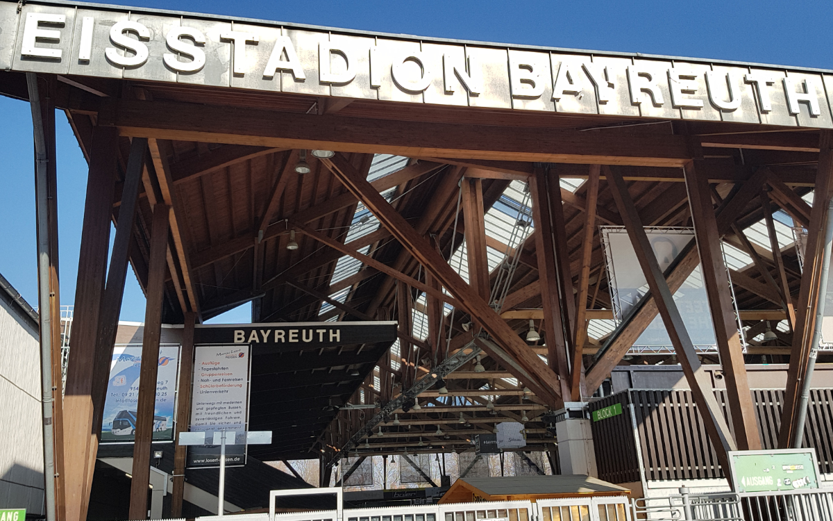 Das Bayreuther Eisstadion sorgt für neuen Streit. Archivbild: bt-Redaktion