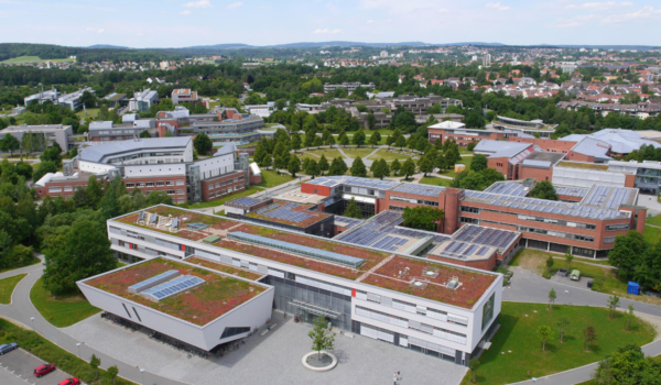 Die Uni Bayreuth wurde von Studenten unter die besten Unis Deutschlands gewählt. Archivfoto: Universität Bayreuth