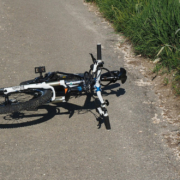 Im Kreis Forchheim ist ein 34-jähriger Fahrradfahrer gestorben. Symbolbild: Pixabay