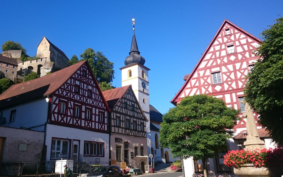Die historische Altstadt Pottensteins. Foto: Tourismusbüro Pottenstein
