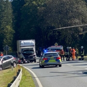 Zwischen Michelfeld und Horlach im Landkreis Bayreuth ist ein Unfall mit einem Biker passiert. Foto: NEWS5/Mandy Holzheimer
