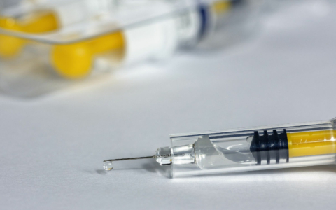 Die Impfzentren im Landkreis Bayreuth schließen Ende Jahr ihre Türen. Symbolbild: pixabay