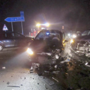 Gegenverkehr übersehen: Zwei Frauen aus Oberfranken verletzt - Trümmerfeld an Autobahnauffahrt. Foto: Polizeiinspektion Hof