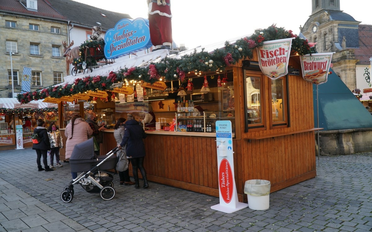 Seit dem 16. November läuft der Weihnachtsmarkt light in der Bayreuther Fußgängerzone. Foto: Raphael Weiß