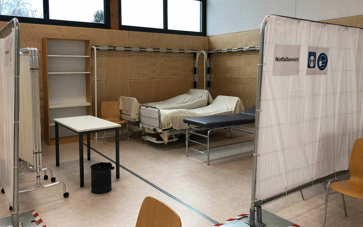 Das neue Impfzentrum in der Turnhalle der Johannes-Kepler-Realschule in Bayreuth. Foto: Katharina Adler