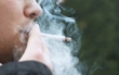 Eine Zigarette führte in Oberfranken zu einem Unfall mit hohem Sachschaden. Symbolfoto: Pixabay