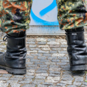 Ein Soldat der Bundeswehr fiel mit einem kruden Internetvideo auf. Nun wurde er verhaftet. Symbolfoto: Pixabay