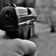 Der Polizist hat bei dem Einsatz in Franken einen Schuss abgefeuert. Symbolfoto: Pixabay