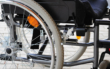 In Hof in Oberfranken eskalierte ein Streit zwischen einem Rollstuhlfahrer und einem jungen Mann. Symbolfoto: Pixabay