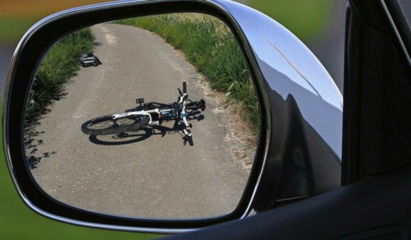 Bei Weißdorf (Landkreis Hof) wurde am Dienstag (28. Juni 2022) ein Fahrradfahrer von einem Auto erfasst. Symbolbild: Pixabay