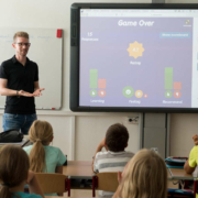 Wegen einer aufwändigen Sanierung soll der Unterricht an der Grundschule Meyernberg in Bayreuth in Containern stattfinden. Symbolfoto: Pixabay