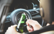 In Bamberg in Oberfranken blieb ein junger betrunkener Mann mit seinem Auto in einer Gasse stecken. Symbolfoto: Pixabay
