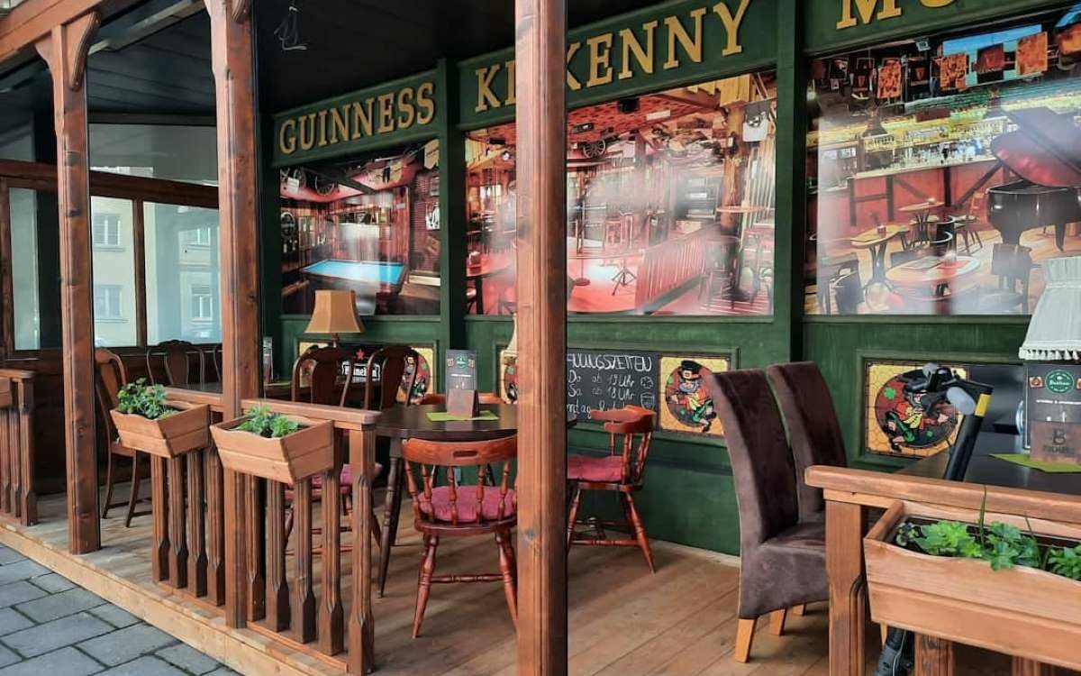 Seit Freitag (14. Mai 2021) hat das Irish Pub Dubliners in Bayreuth seinen Außenbereich wieder geöffnet. Das bt hat mit Betreiber Ralph Neidhardt gesprochen, wie es lief. Foto: privat
