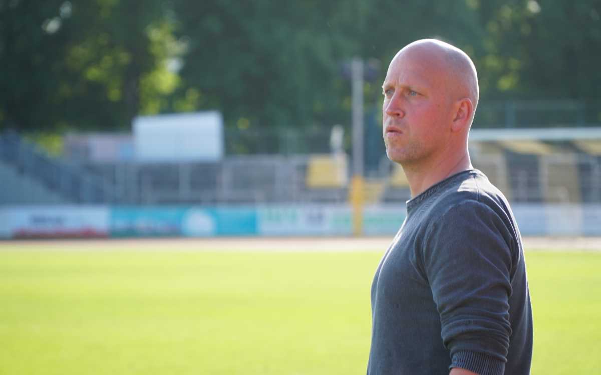 Cheftrainer Timo Rost verlässt den FC Erzgebirge Aue. Archivbild: Raphael Weiß