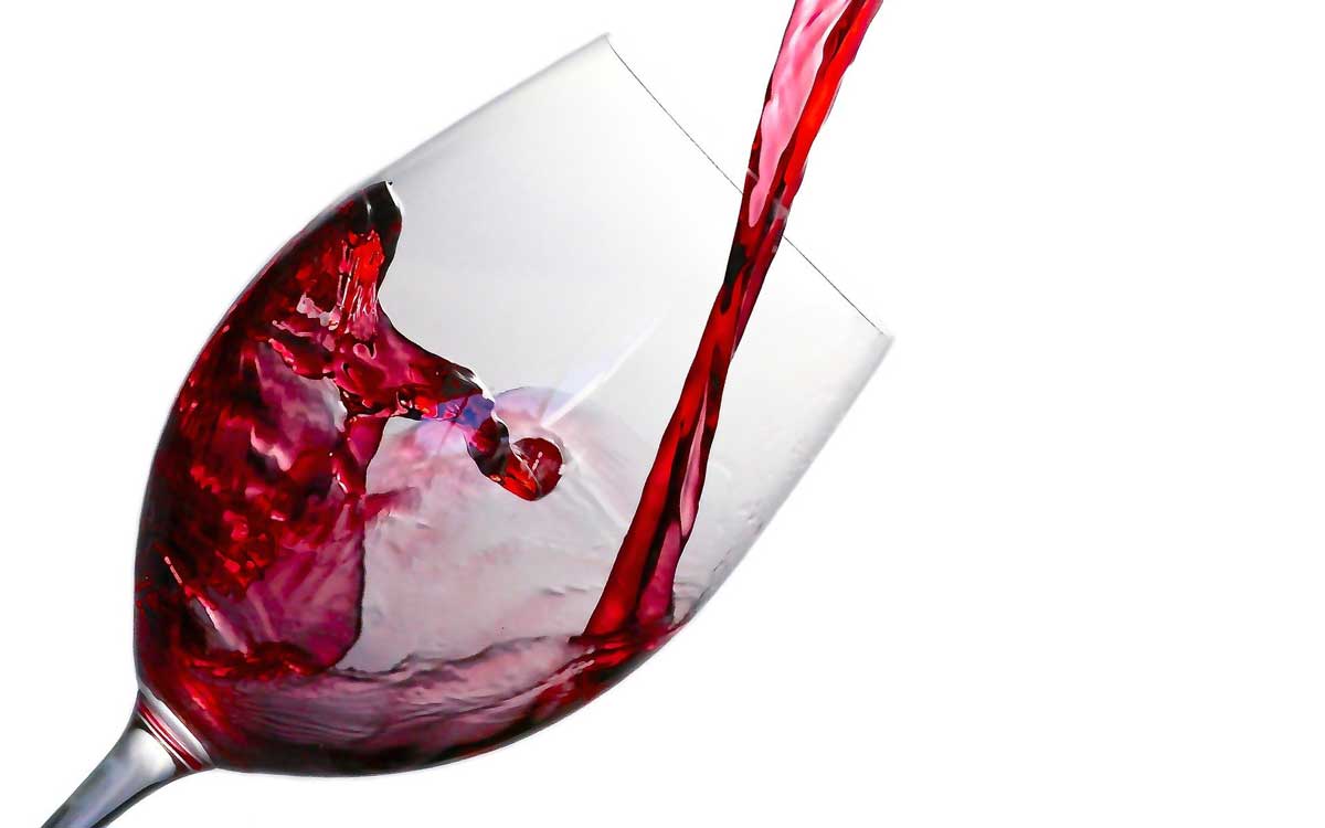 Lohnen sich Wein oder Kunst als alternative Wertanlage? Symbolbild: pixabay