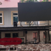 EM2021: Erstes Spiel der Deutschen Nationalmannschaft. Hier steht die größte LED Videowall in Bayreuth. Foto: privat