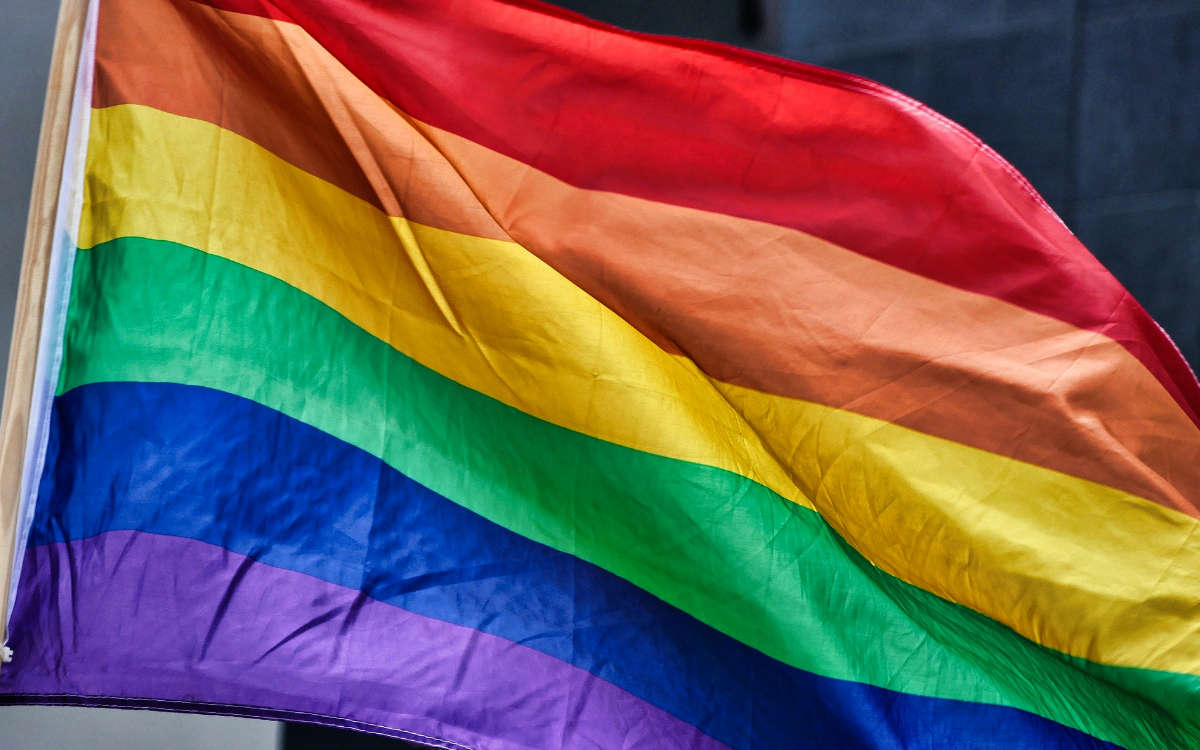 Die Regenbogenfahne als Zeichen für Toleranz gegenüber Menschen jedweder sexuellen Identität: Sie soll bald vor dem Landratsamt Bayreuth wehen. Symbolbild: Pixabay