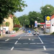 In der Nürnberger Straße in Bayreuth verlaufen drei Bundesstraßen. CSU-Stadtrat Christian Wedlich will das ändern - nicht zum ersten Mal. Bild: Jürgen Lenkeit