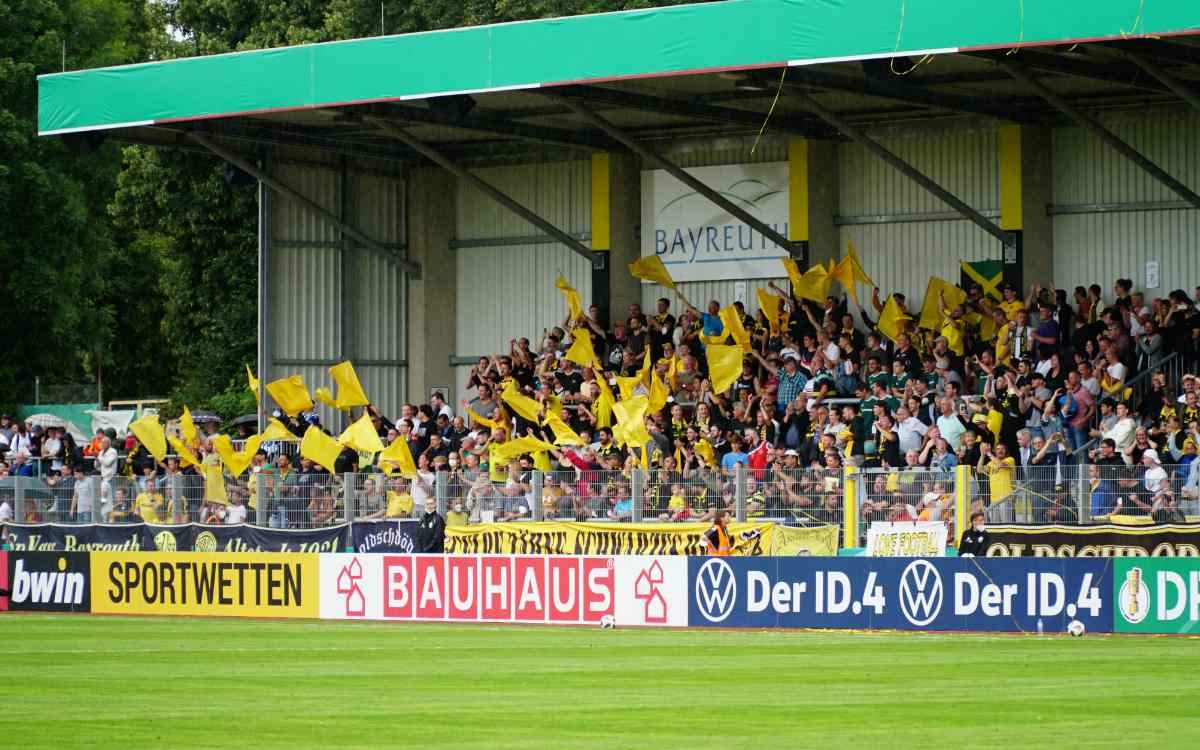 DFB-Pokal, 1. Runde: SpVgg Bayreuth - Arminia Bielefeld. Bild: Jürgen Lenkeit
