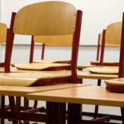 In Bayreuth und Landkreis könnte manche Grund- und Mittelschule am Montag leer bleiben. Symbolbild: Pixabay