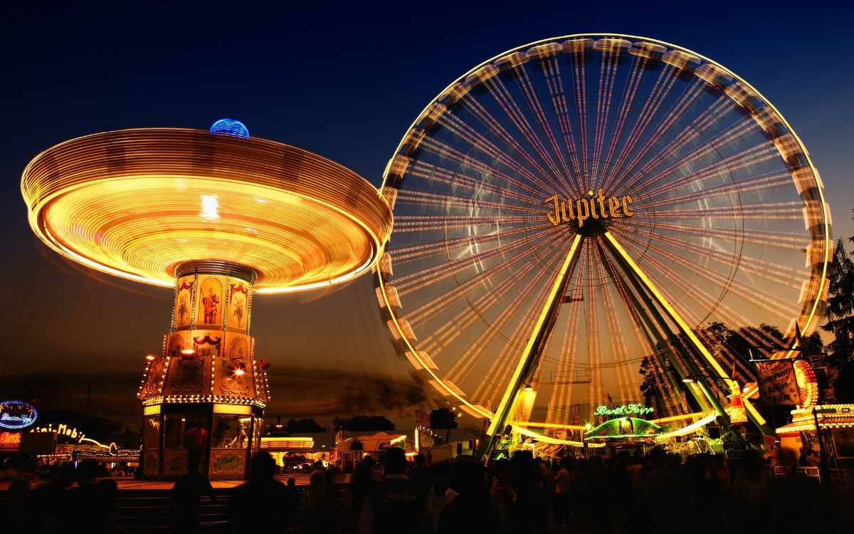 Auf dem Volksfestplatz in Bayreuth wird im September ein Freizeitpark stehen. Symbolbild: Pixabay