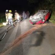 Unfall in der Nacht auf Dienstag bei Goldkronach : Ein Auto hat sich überschlagen. Foto: Feuerwehr Goldkronach / Screenshot Facebook