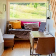 Tiny House: Zukunftsorientiert und modern wohnen auf kompaktem Platz. Symbolbild: Unsplash/Andrea Davis