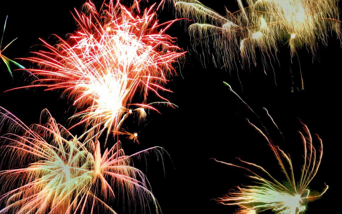 Für Feuerwerke an Silvester gelten in Bayreuth bestimmte Verbote und Verhaltenshinweise. Symbolbild: Pixabay