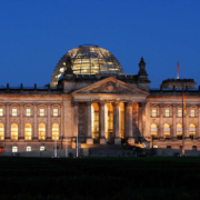 Im Bundestag wird bald über die allgemeine Impfpflicht ab 18 abgestimmt. Foto: Deutscher Bundestag/MELDEPRESS/AMS