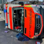 Bei einem schweren Verkehrsunfall in Marktredwitz im Landkreis Wunsiedel in Oberfranken gab es mehrere Verletzte. Bild: News5/Fricke