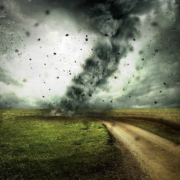 Der DWD und ein Wetterexperte warnen in Franken vor Gewittern. Symbolbild: Pixabay