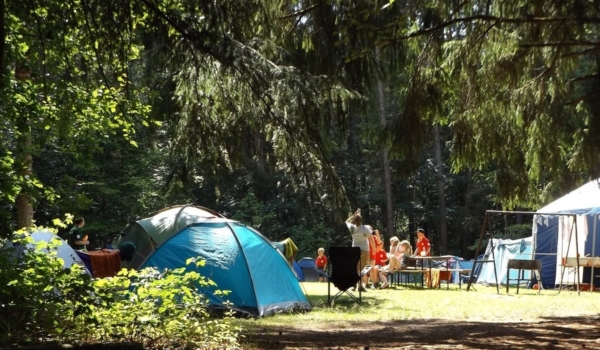 Die Fränkische Schweiz hat zahlreiche schöne Campingplätze zu bieten. Foto: Pixabay