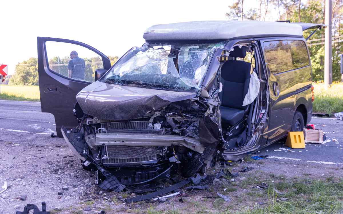 Zu einem schlimmen Unfall kam es am Samstag bei Gößweinstein im Kreis Forchheim. Bild: NEWS5/Merzbach
