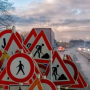 Bayreuths Autofahrer müssen sich wieder auf eine neue Baustelle einstellen. Symbolbild: Pixabay