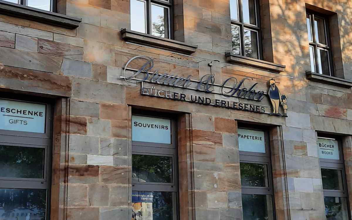 Die Buchhandlung Breuer am Luitpoldplatz in Bayreuth erhielt vom Börsenverein des Deutschen Buchhandels eine Prämie in Höhe von 25.000 Euro. Bild: Jürgen Lenkeit