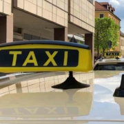 Taxifahren in Bayreuth wird bald teurer. Archivbild: Jürgen Lenkeit