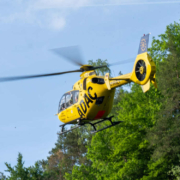 Bei einem Unfall bei Mistelgau wurden fünf Menschen verletzt. Archivbild: BRK Kreisverband Bayreuth