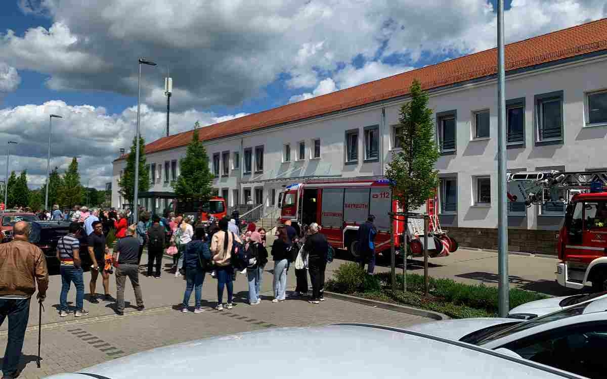 In den Markgrafenhallen in Bayreuth wurde Mittwochmittag (25. Mai 2022) ein Brand gemeldet. Bild: Redaktion