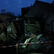 Im Creußener Ortsteil Tiefenthal hat am Dienstagabend (28. Juni 2022) ein Stall gebrannt. Bild: NEWS5/Mertel