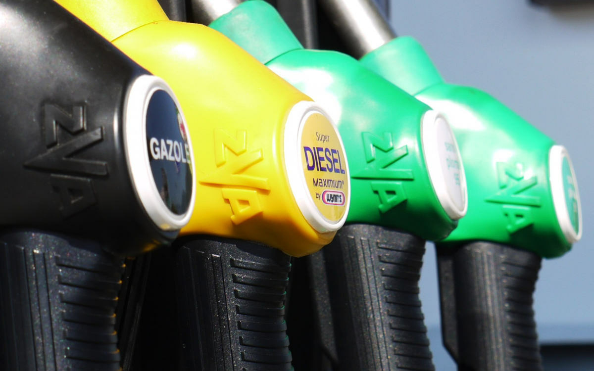 In Oberfranken wurden etwa 600 Liter Diesel aus einem Lkw gestohlen. Symbolbild: Pixabay