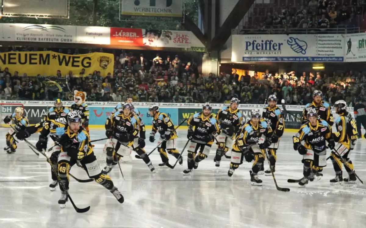 Der Spielbetrieb bei den Bayreuth Tigers ist trotz Insolvenzverfahren erstmal gesichert. Archivfoto: Frederik Eichstädt
