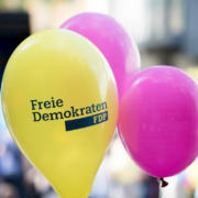 Der Vorsitzende der FDP Bayreuth-Land, Stefan Bätz, tritt zurück. Symbolbild: Pixabay