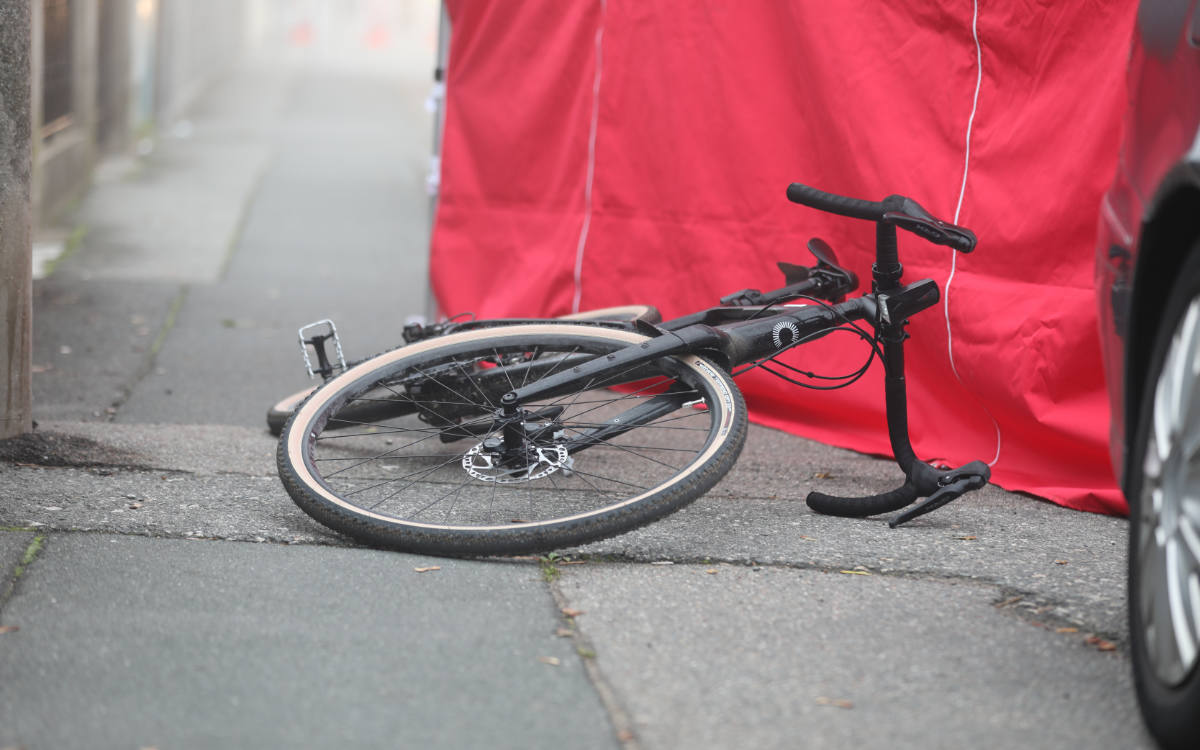 Am 21. Mai 2023 kam ein Fahrradfahrer an Fußgängergruppe in Bayreuth zu Fall. Symbolbild: Pixabay