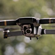 In Zukunft könnten Drohnen Medikamente in Oberfranken zustellen. Symbolbild: Pixabay