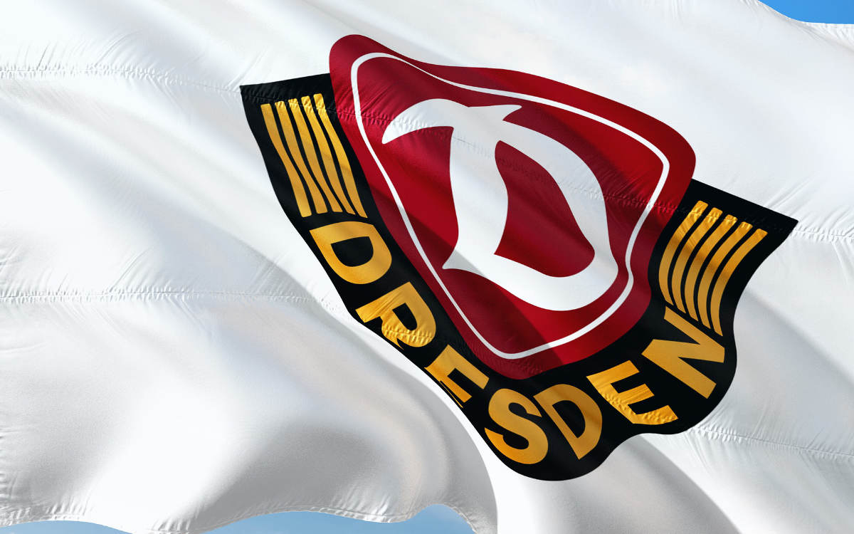 Dynamo Dresden hat nach dem Skandal-Spiel nun eine saftige Rechnung aus Bayreuth erhalten. Symbolbild: Pixabay