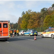 Auf der A9 bei Trockau kam es heute zu einem Verkehrsunfall. Bild: BRK Bayreuth