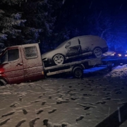 Im Landkreis Bayreuth gab es mehrere Glätte-Unfälle. Zwischen Fichtelberg und Silberhaus kam ein Transporter von der Straße ab. Foto: NEWS5 / Grundmann