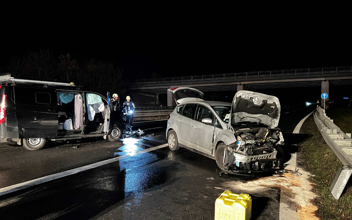 In Oberfranken kam es aufgrund eines Geisterfahrers zu einem Unfall. Bild: NEWS5/Merzbach